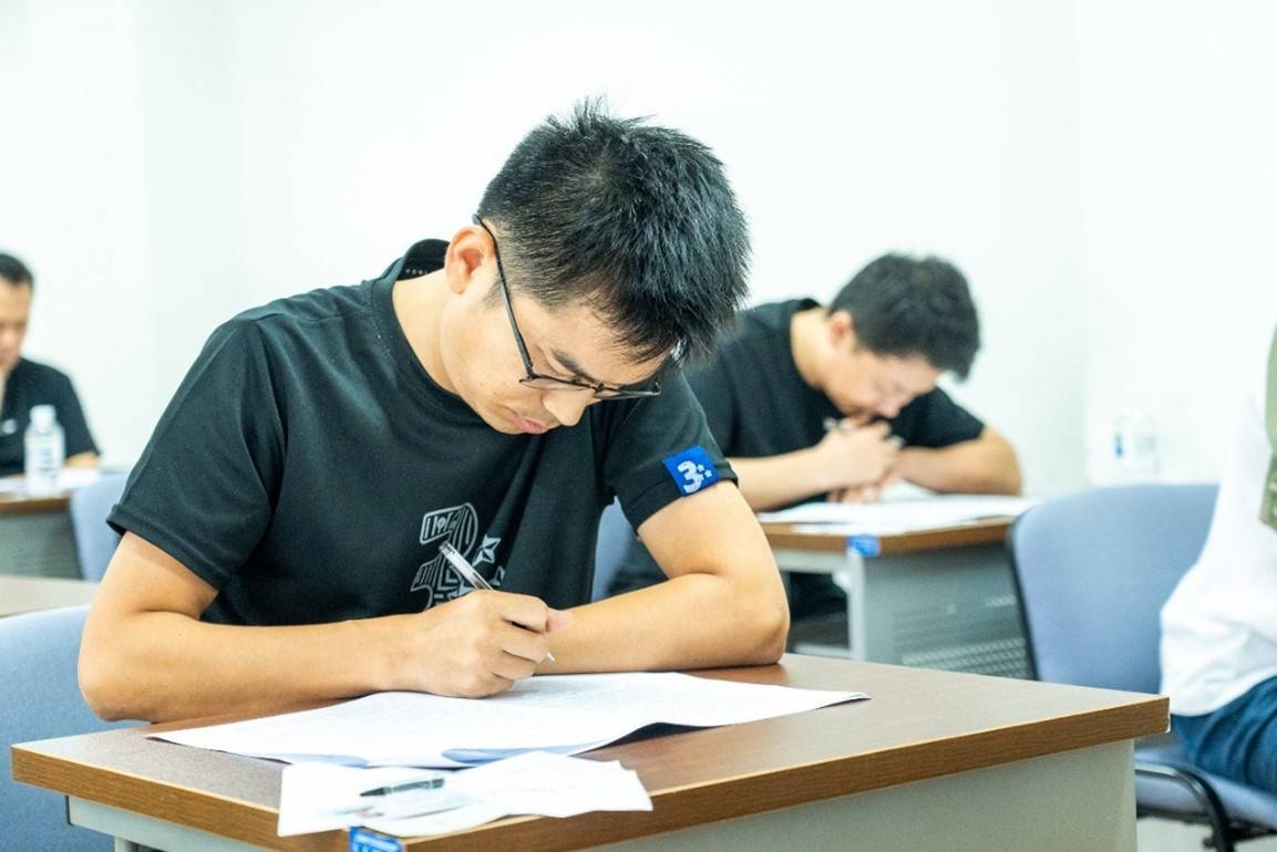 上海机器人系统运维选手集训有序推进<strong></p>
<p>甘肃虚拟币挖矿</strong>,“破阵”指日可待