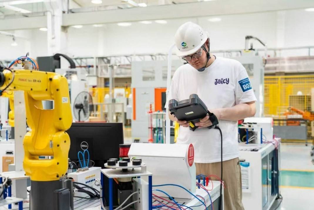 上海机器人系统运维选手集训有序推进<strong></p>
<p>甘肃虚拟币挖矿</strong>,“破阵”指日可待