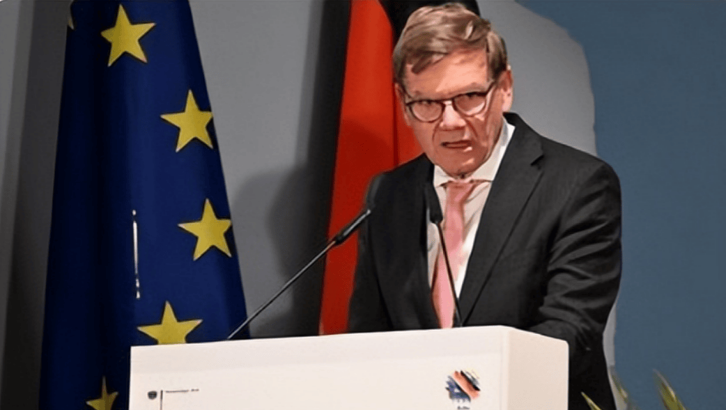 3天后<strong></p>
<p>虚拟币</strong>，德国外长又反悔了，想跟中方尽快通话，重新安排访华行程