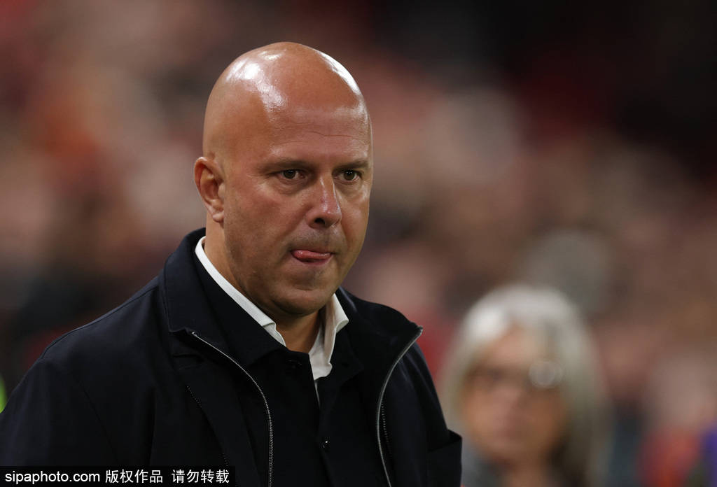 遭赛季三杀<strong></p>
<p>腾讯合作</strong>!联赛杯-萨尔双响 利物浦轮换阵容0-3水晶宫出局