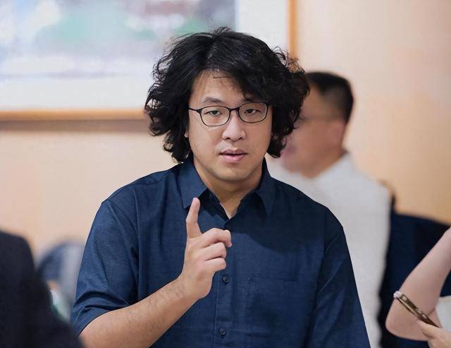 大陆侦办沈伯洋后<strong></p>
<p>腾讯合作</strong>,民进党急了,喊话郑丽文转移视线