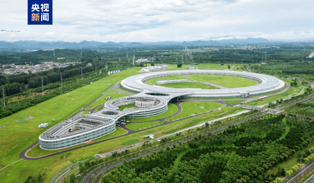 比太阳亮万亿倍<strong></p>
<p>zak币虚拟币</strong>!高能同步辐射光源通过工艺验收