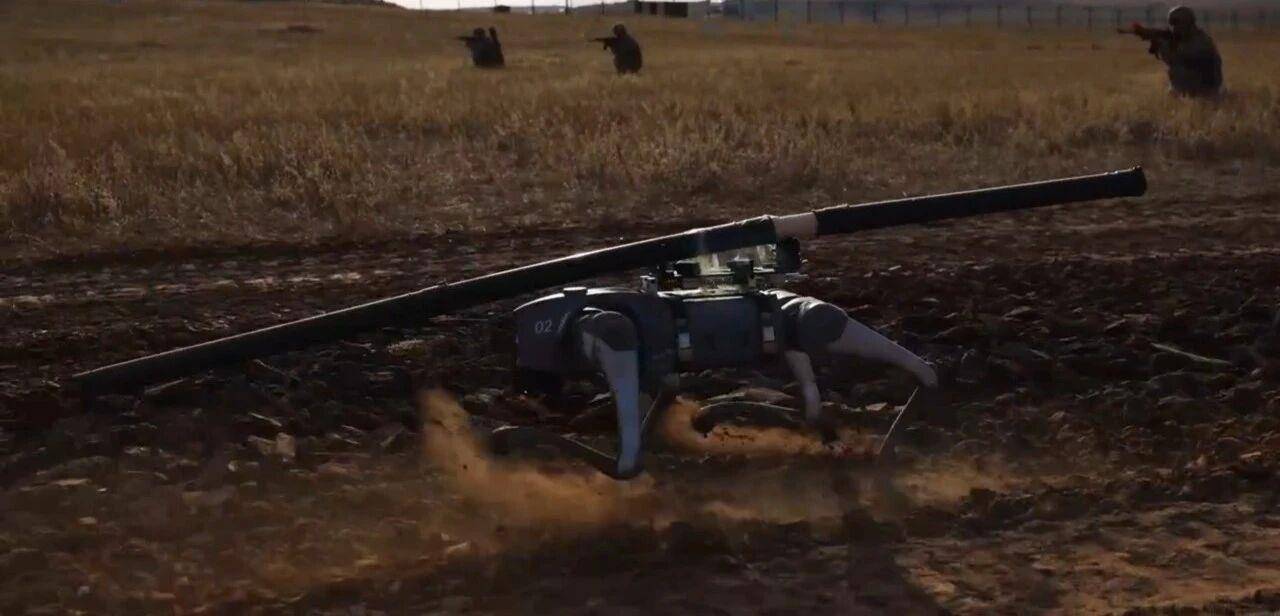 大场面！机器狗、无人机开路<strong></p>
<p>虚拟币回流</strong>，实兵对抗演练画面公布