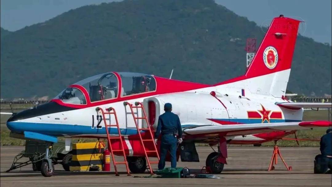 歼-35青春版<strong></p>
<p>虚拟币回流</strong>?076专用舰载机?新机“超级小黄蜂”究竟是干嘛的?