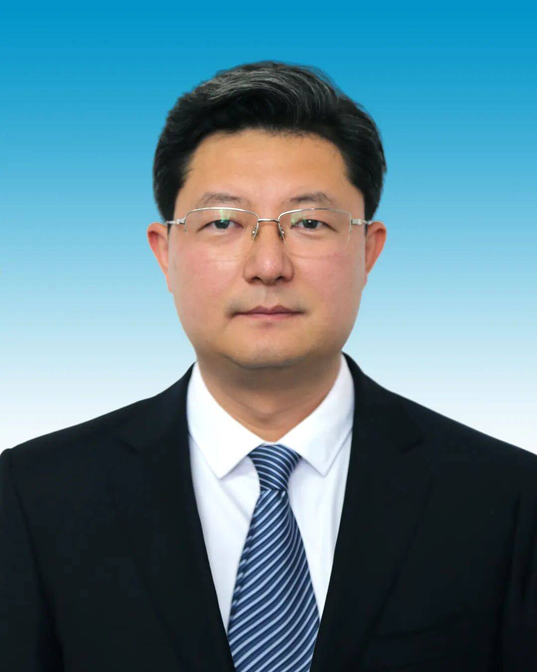 生于1985年<strong></p>
<p>虚拟币停止服务怎么办</strong>，赵鲁主动投案