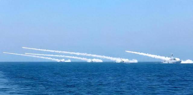 日本死不悔改<strong></p>
<p>台湾</strong>，又威胁出兵台海！关键时刻，日军官直奔解放军基地