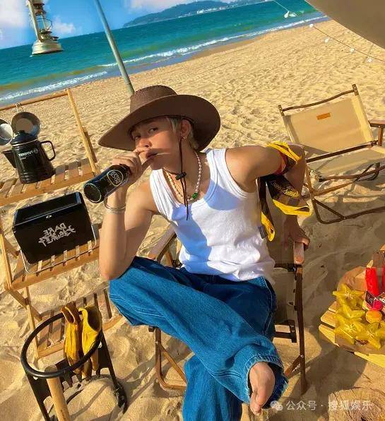 第三段婚姻亮红灯<strong></p>
<p>台湾</strong>？他不会又要离婚了吧......