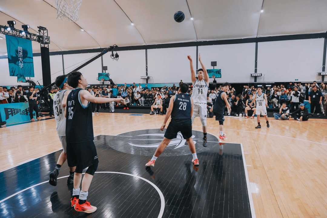 复旦、交大、同济等八大高校集结<strong></p>
<p>台湾</strong>，得物App“新生杯”篮球赛首战上海