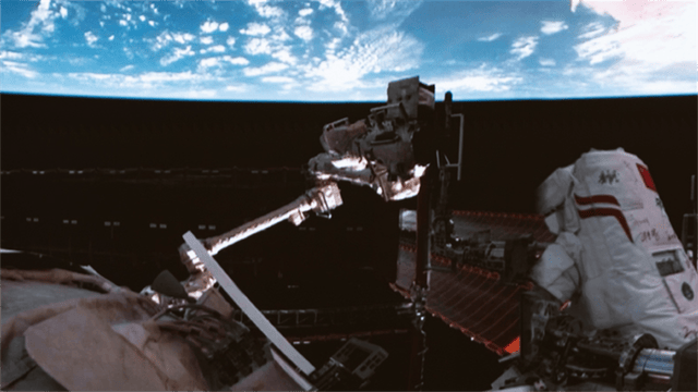 太空上演惊魂一刻！神舟二十号遭神秘物体撞击<strong></p>
<p>台湾</strong>，返回任务紧急暂停