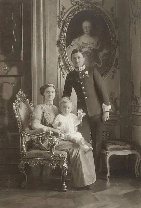 失踪百年的欧洲王室诅咒之钻重现<strong></p>
<p>株洲虚拟币传销</strong>，背后藏着一位忠贞皇后的惊人布局