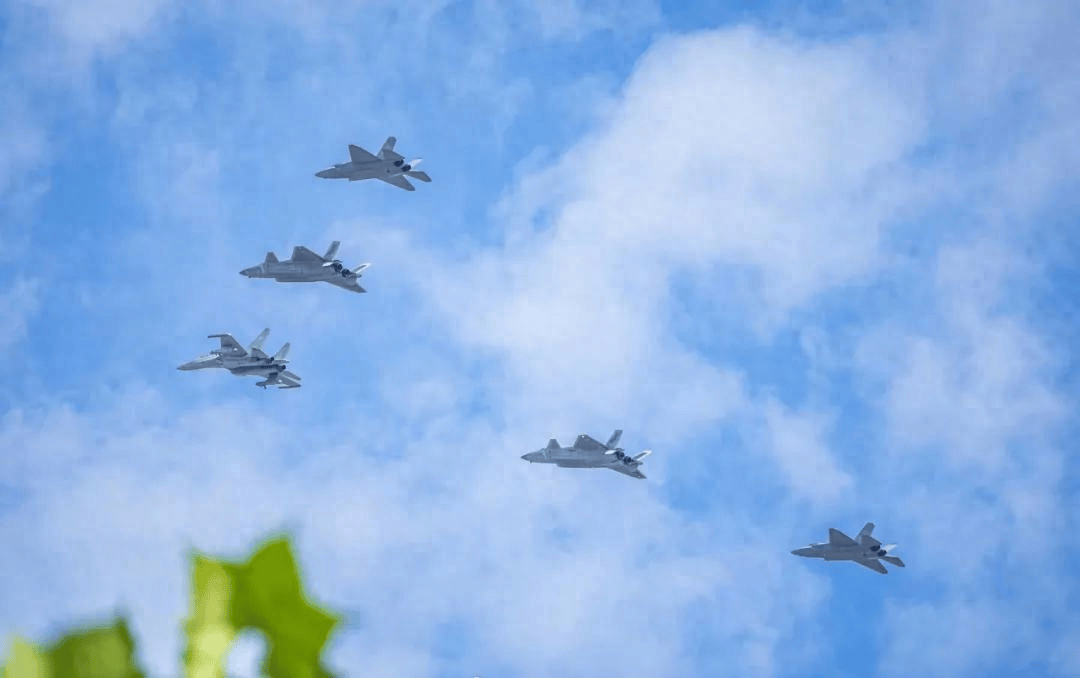 高市早苗通知全球<strong></p>
<p>虚拟币母币字币值钱吗</strong>,不撤回涉台言论,话音刚落,解放军攻击11亮相