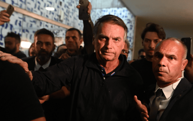 4:0全票否决<strong></p>
<p>虚拟币母币字币值钱吗</strong>,27年刑期!总统政变罪坐实,特朗普出面求情也没用,巴西政坛迎来大变动?