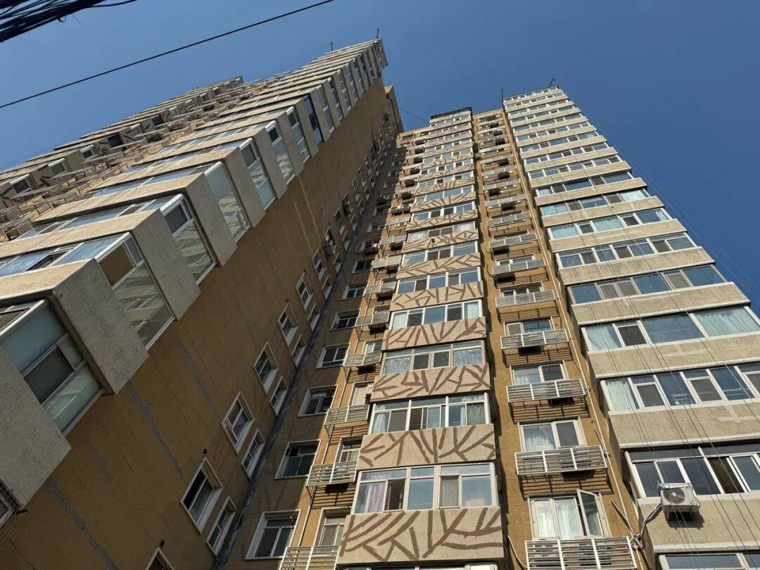 四环边这栋“补丁大楼”挺吓人<strong></p>
<p>抹茶虚拟币livecoin</strong>，物业：明年改造丨有事儿@新京报