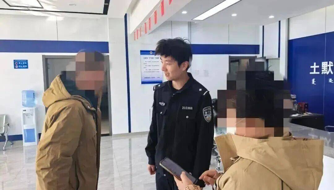 男子彩票中奖太兴奋<strong></p>
<p>虚拟钱包充币</strong>,拍照发业主群分享,隔天奖金被邻居冒领……