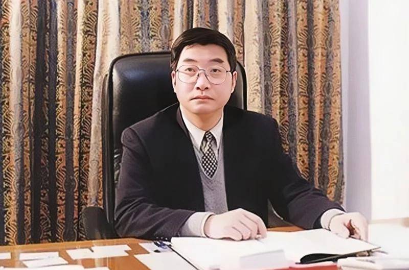 南通文峰“70后”女副总被留置！去年年薪超百万<strong></p>
<p>2018年虚拟币牛市转熊市</strong>，公司前三季净利大跌75%