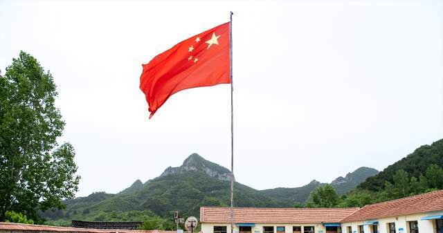 “民族英雄”泽连斯基的背后<strong></p>
<p>2018年虚拟币牛市转熊市</strong>,站着一大批中国人