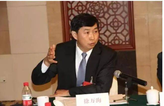 一泌尿外科带头人被查，上月被免去副校长职务