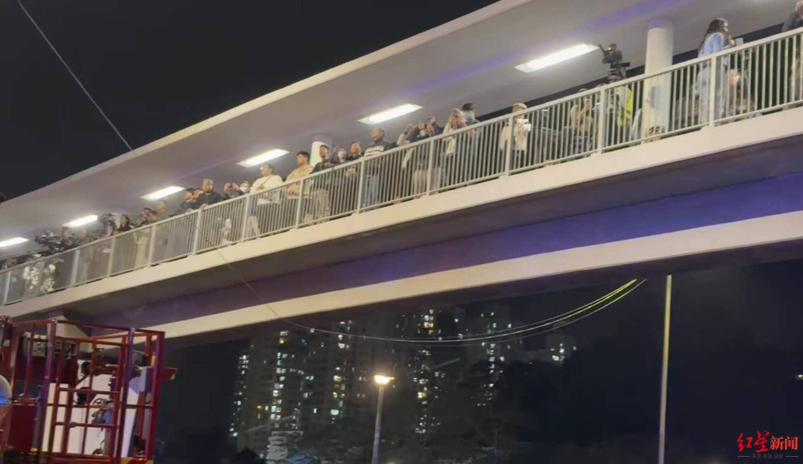 红星新闻实探香港宏福苑大火现场:警员称第一次遇到这么大火<strong></p>
<p>显卡可以挖哪些虚拟币BTM</strong>,餐厅老板自发为救援人员送餐