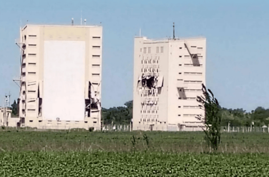 乌克兰发动夜间远程袭击<strong></p>
<p>金色财经</strong>,俄罗斯唯一一架激光武器试验机被毁,预警指挥机测试机也遭破坏