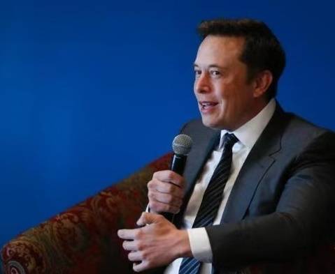 马斯克官宣小15岁高管女友<strong></p>
<p>虚拟币算力在算什么</strong>，毕业于耶鲁大学是AI专家，马斯克母亲力赞：她又智慧又独立