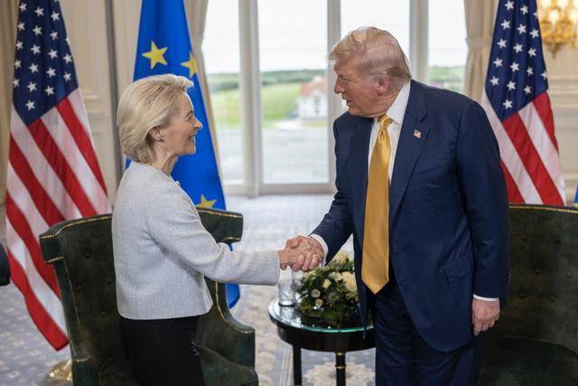 美国想和中俄印日组建C5<strong></p>
<p>虚拟币之间兑换</strong>,梅德韦杰夫:给了欧洲一记响亮的耳光