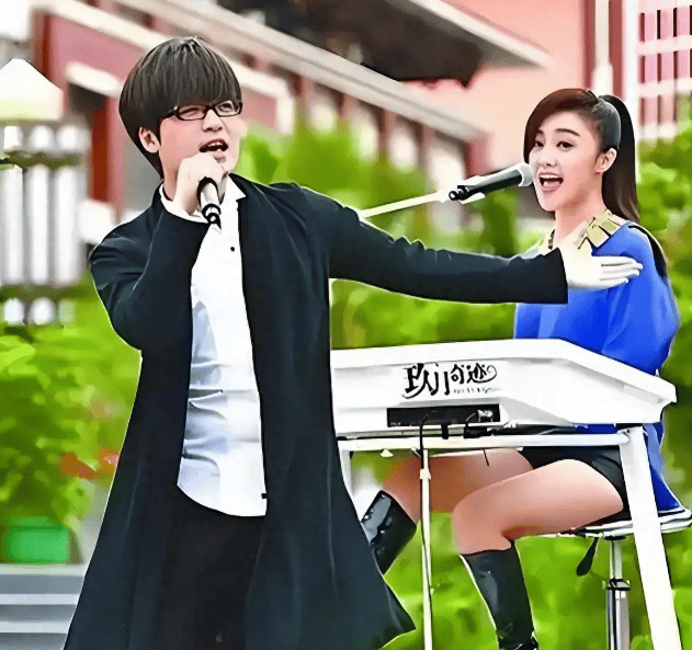 考古|玖月奇迹被曝已复婚<strong></p>
<p>虚拟币之间兑换</strong>,王小玮疑似怀孕小腹隆起,为何两人至今不同台演出?