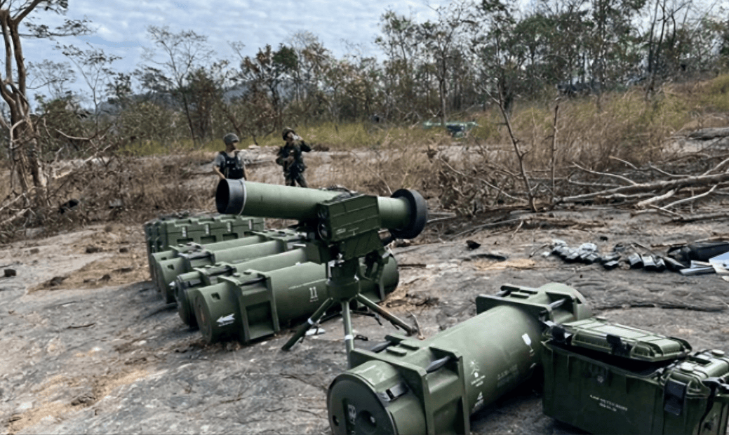 柬军素质堪忧<strong></p>
<p>今日虚拟币暴涨一百倍</strong>,竟把最先进的中国导弹直接抛弃,让泰军捡了大便宜!