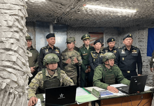 柬埔寨伤亡700人<strong></p>
<p>今日虚拟币暴涨一百倍</strong>,中企援建大桥被炸!泰国中械军大获全胜,大批导弹成战利品