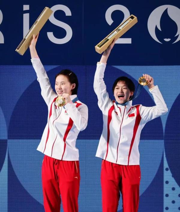 陈芋汐发声谈与全红婵关系,曾被“开盒”网暴,否认“有后台”