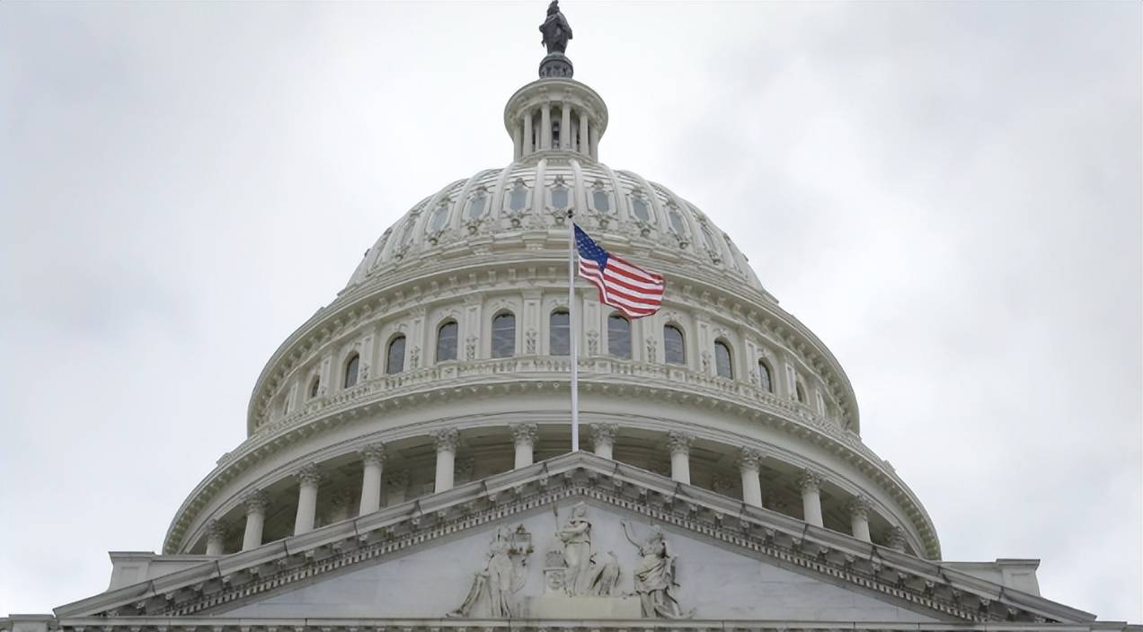 美国改口晚了!欧洲考虑倒向中国<strong></p>
<p>虚拟币支撑位压力位怎么划</strong>,丹麦下放开火权,要让北约陪葬