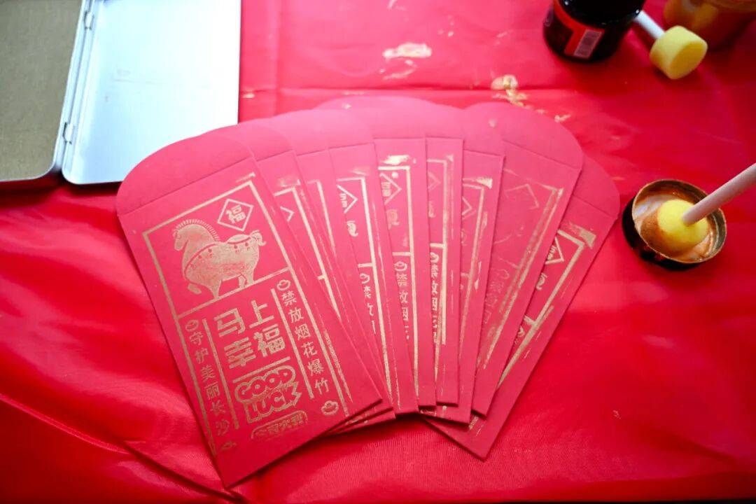 环保市集进社区<strong></p>
<p>虚拟币支撑位压力位怎么划</strong>,美丽长沙青年突击队开福分队领跑烟花禁放新风尚