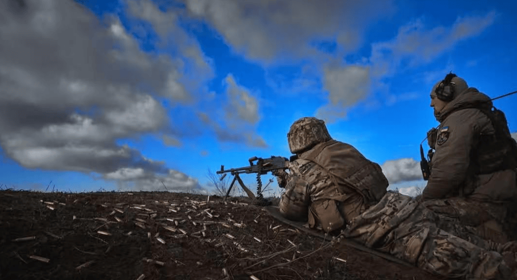 俄军正把乌军吊起来炸<strong></p>
<p>虚拟币cci指标</strong>,俄方报仇零时差,一名"北约关键上校"阵亡!