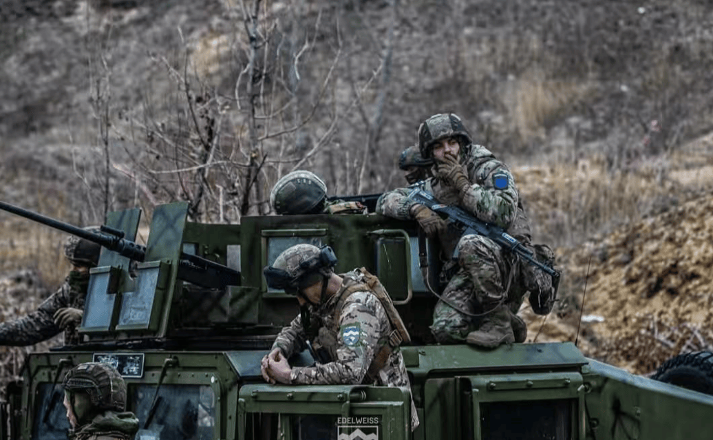 俄军正把乌军吊起来炸<strong></p>
<p>虚拟币cci指标</strong>,俄方报仇零时差,一名"北约关键上校"阵亡!