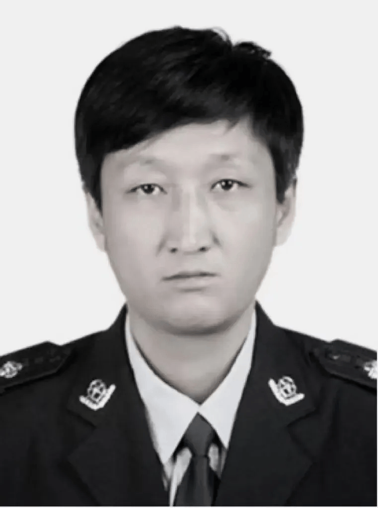 尹宏伟同志值班期间突发疾病不幸逝世，内蒙古自治区公安厅、通辽市公安局沉痛哀悼