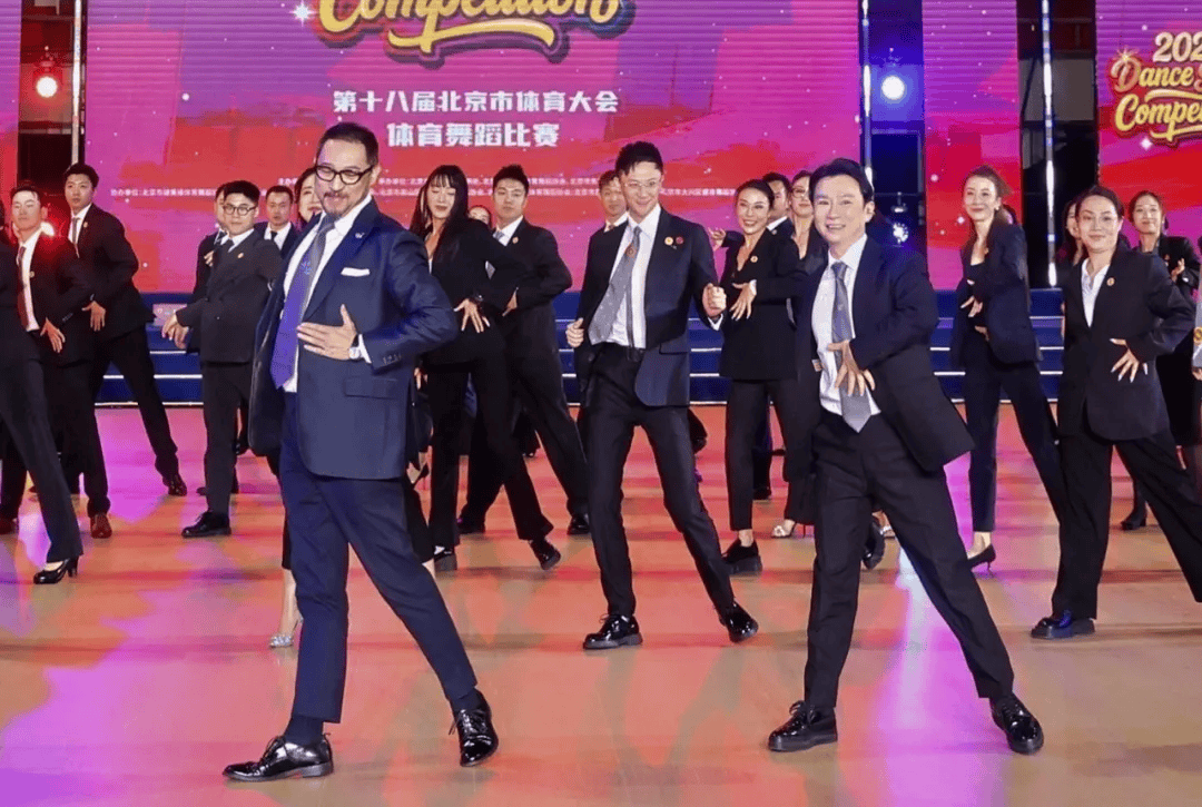 沙溢瘦到都认不出！穿西装秀大长腿<strong></p>
<p>虚拟币怎么换成人民币视频</strong>，与“法拉利大叔” 许文飙同框跳舞，网友惊呼颜值回归：军艺校草不是吹的